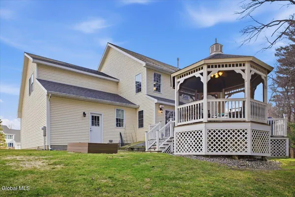 $599,000 | 8 Cathywood Court, Clifton Park, NY 12065