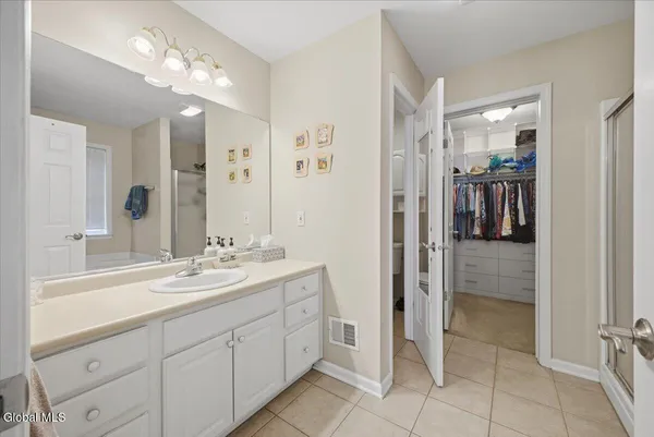$599,000 | 8 Cathywood Court, Clifton Park, NY 12065