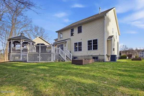 $599,000 | 8 Cathywood Court, Clifton Park, NY 12065