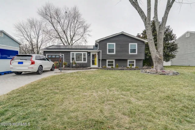 $575,000 | 956 Green Hill Boulevard, Toms River, NJ 08753