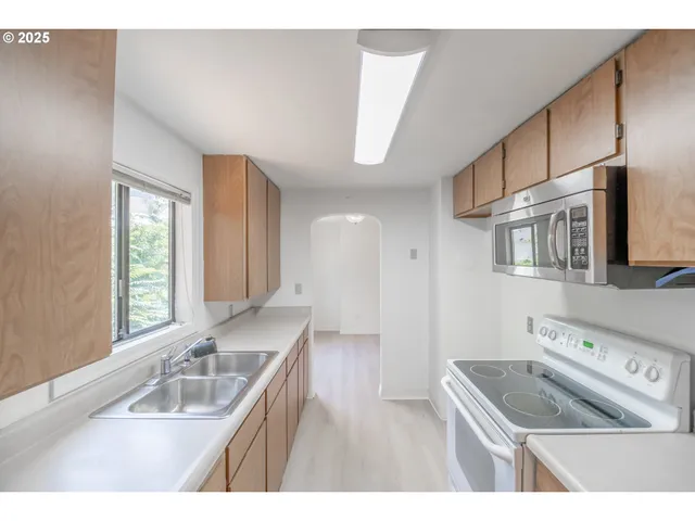 $319,000 | 875 South 5th Street, Lebanon, OR 97355