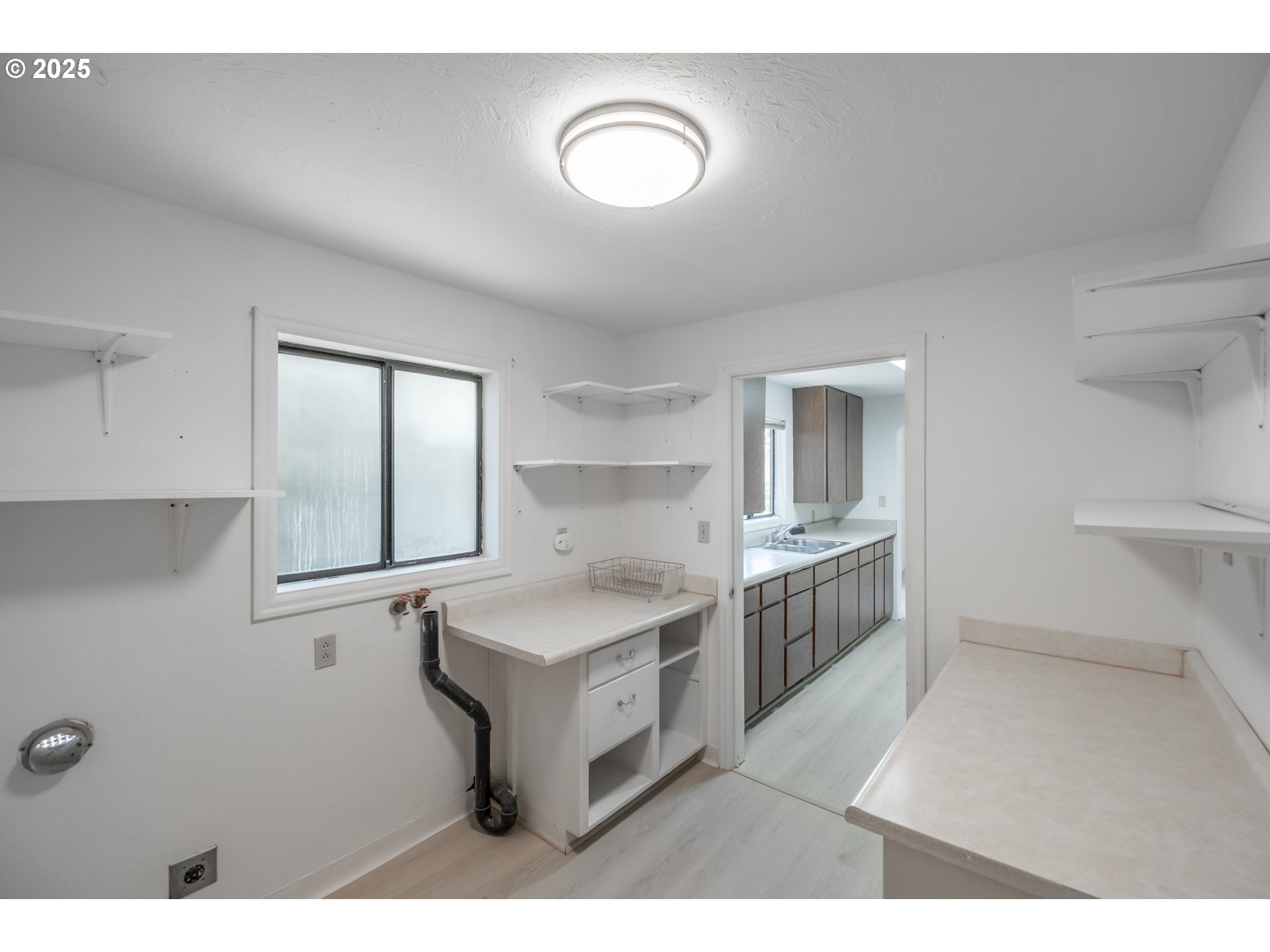 875 South 5th Street Lebanon, OR 97355 - Photo 15 of 35