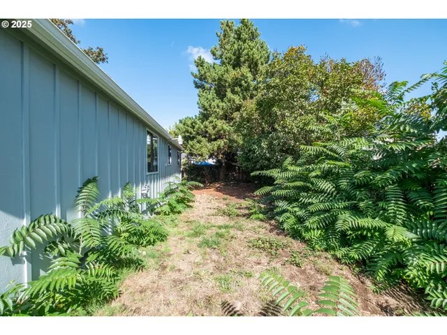 $319,000 | 875 South 5th Street, Lebanon, OR 97355