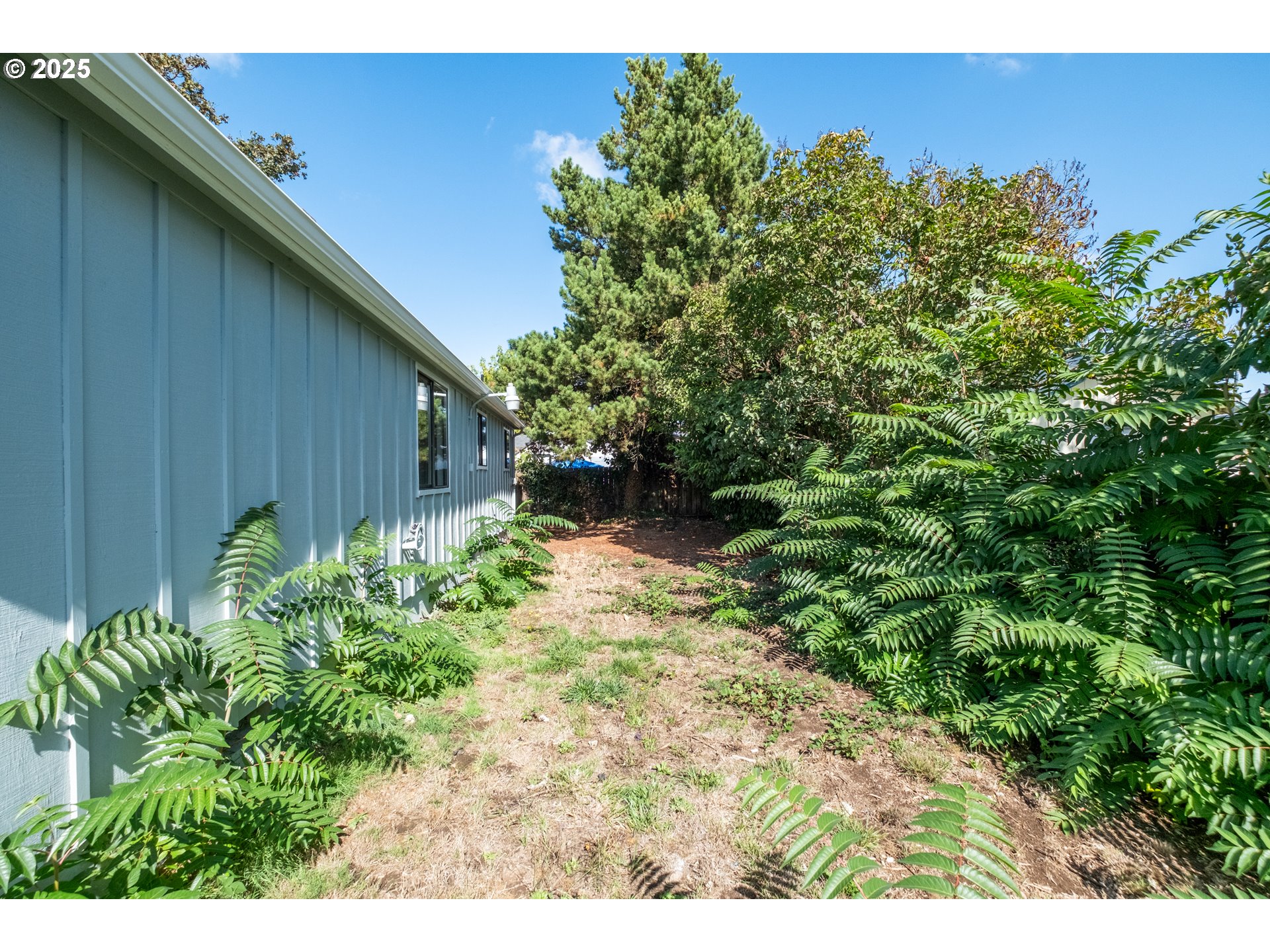 875 South 5th Street Lebanon, OR 97355 - Photo 27 of 35