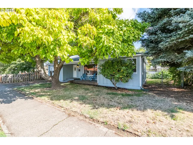 $319,000 | 875 South 5th Street, Lebanon, OR 97355