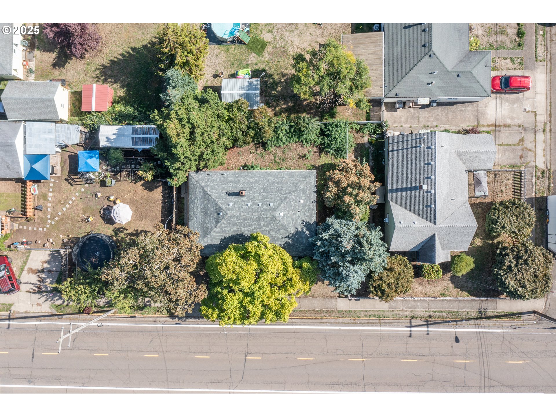 875 South 5th Street Lebanon, OR 97355 - Photo 33 of 35