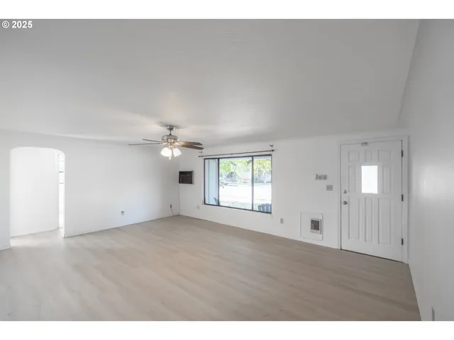 $319,000 | 875 South 5th Street, Lebanon, OR 97355