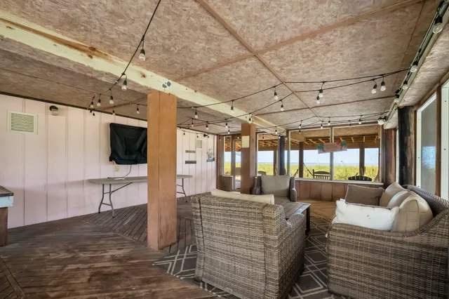 $1,250,000 | 1141 Alligator Drive, Alligator Point, FL 32346