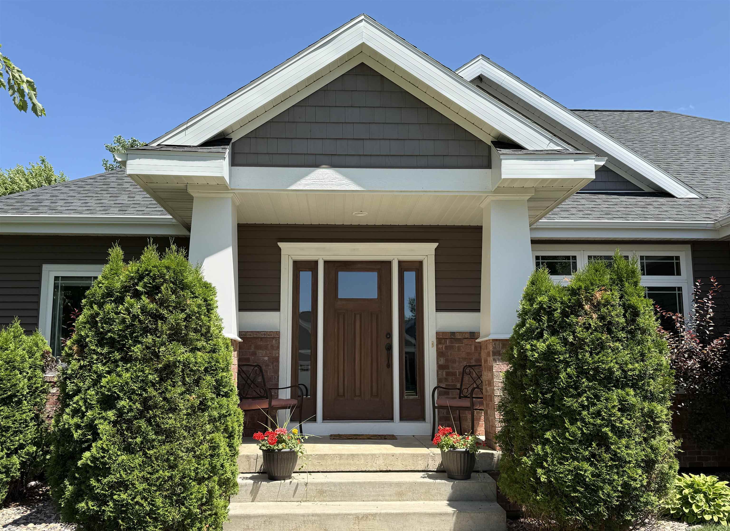 1401 Blue Ridge Trail Waunakee, WI 53597 - Photo 2 of 66