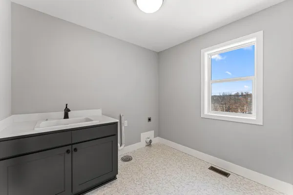 $839,900 | 635 Parkside Court, Eagan, MN 55123