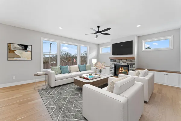 $839,900 | 635 Parkside Court, Eagan, MN 55123