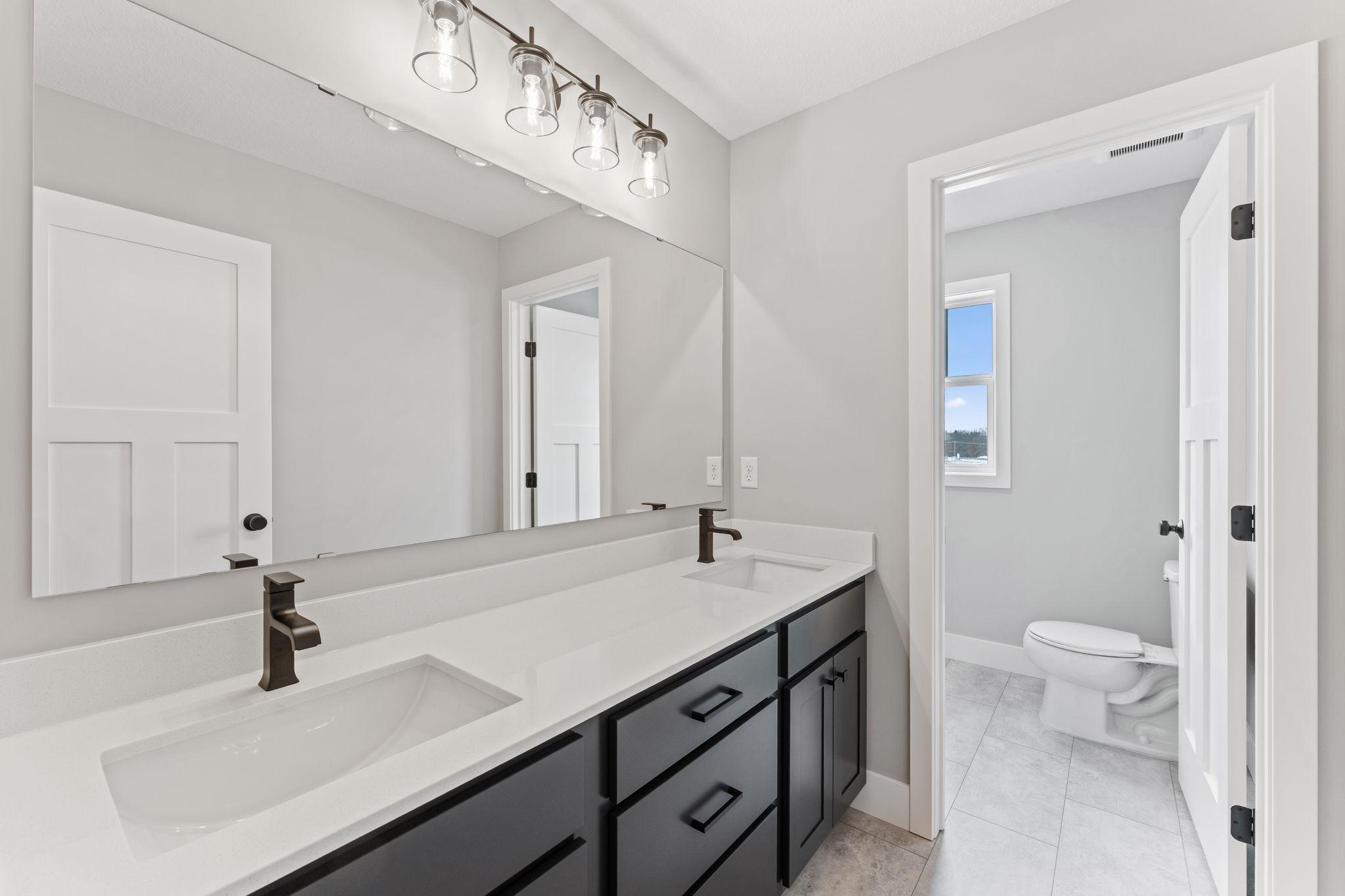 635 Parkside Court Eagan, MN 55123 - Photo 22 of 33