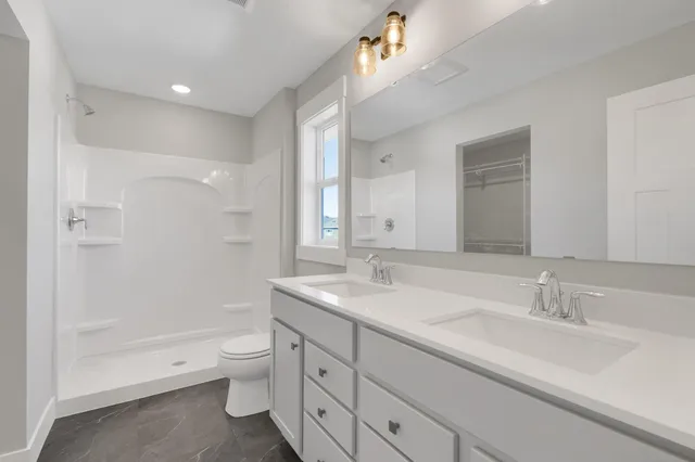 $839,900 | 635 Parkside Court, Eagan, MN 55123