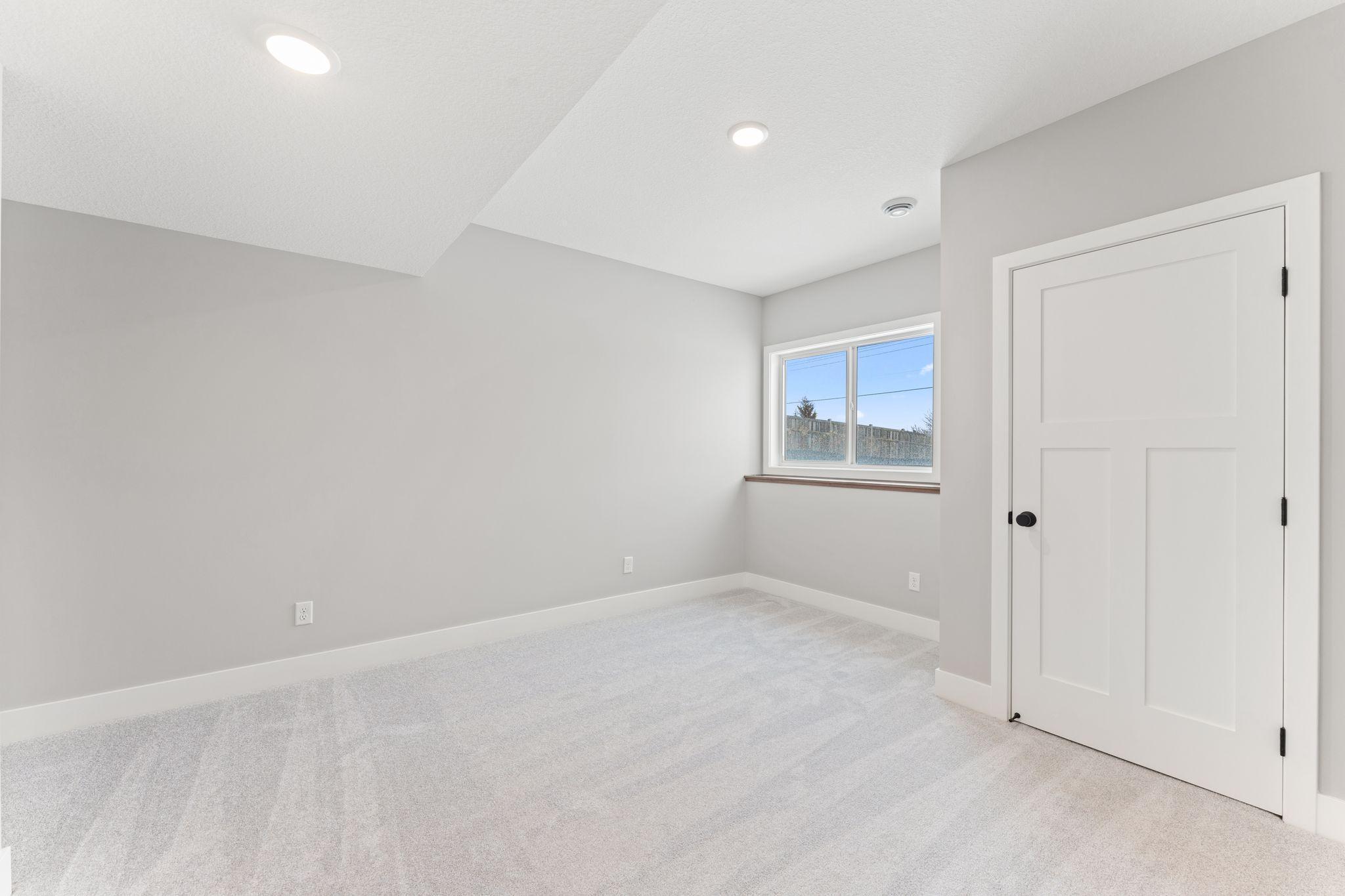 635 Parkside Court Eagan, MN 55123 - Photo 25 of 33