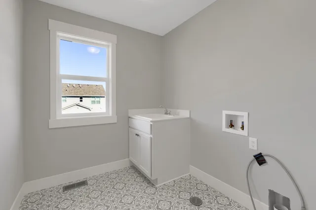 $839,900 | 635 Parkside Court, Eagan, MN 55123