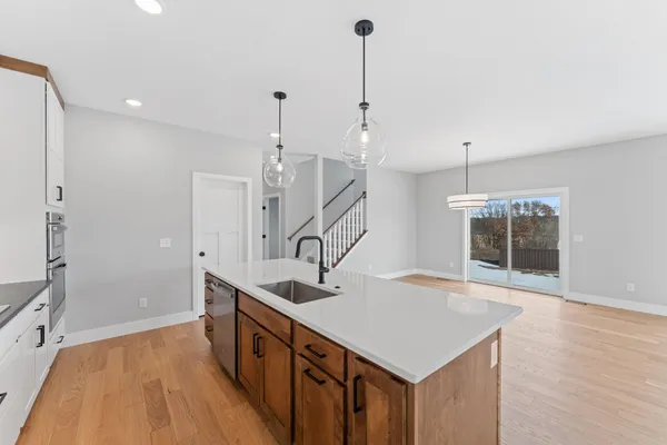 $839,900 | 635 Parkside Court, Eagan, MN 55123