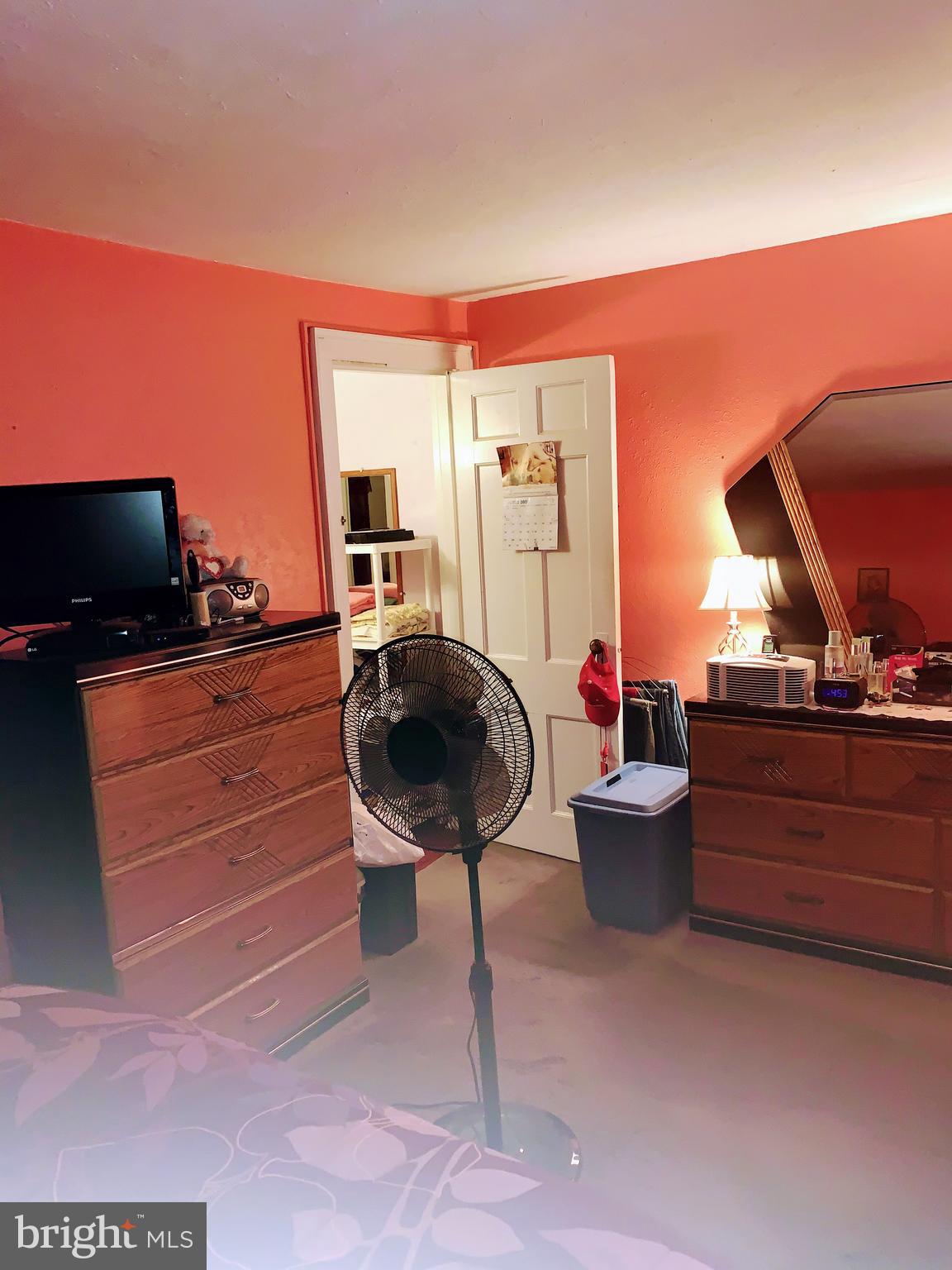 1041 Ironside Road Camden, NJ 08104 - Photo 19 of 40 Gallery Image 19