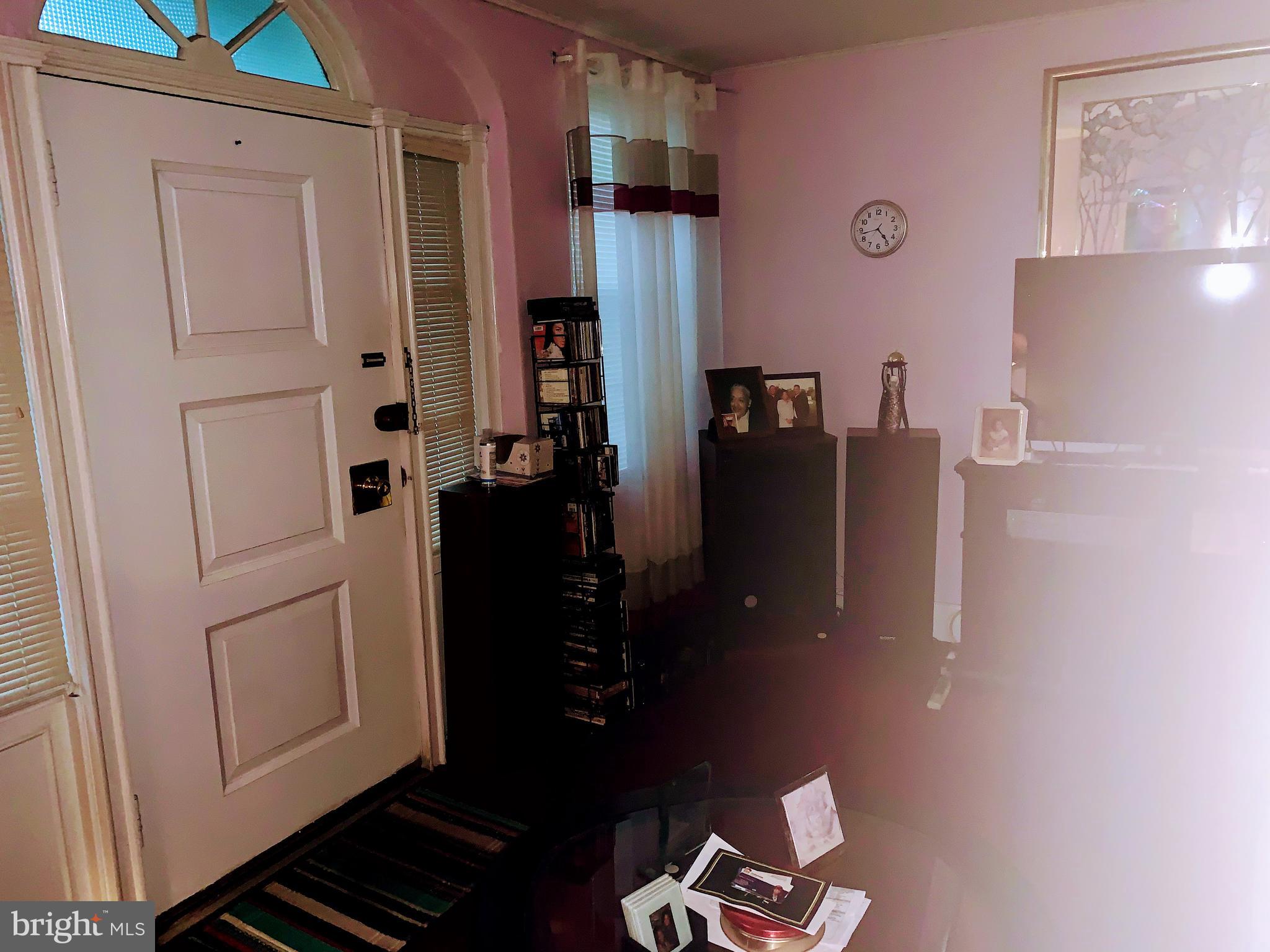 1041 Ironside Road Camden, NJ 08104 - Photo 3 of 40 Gallery Image 3
