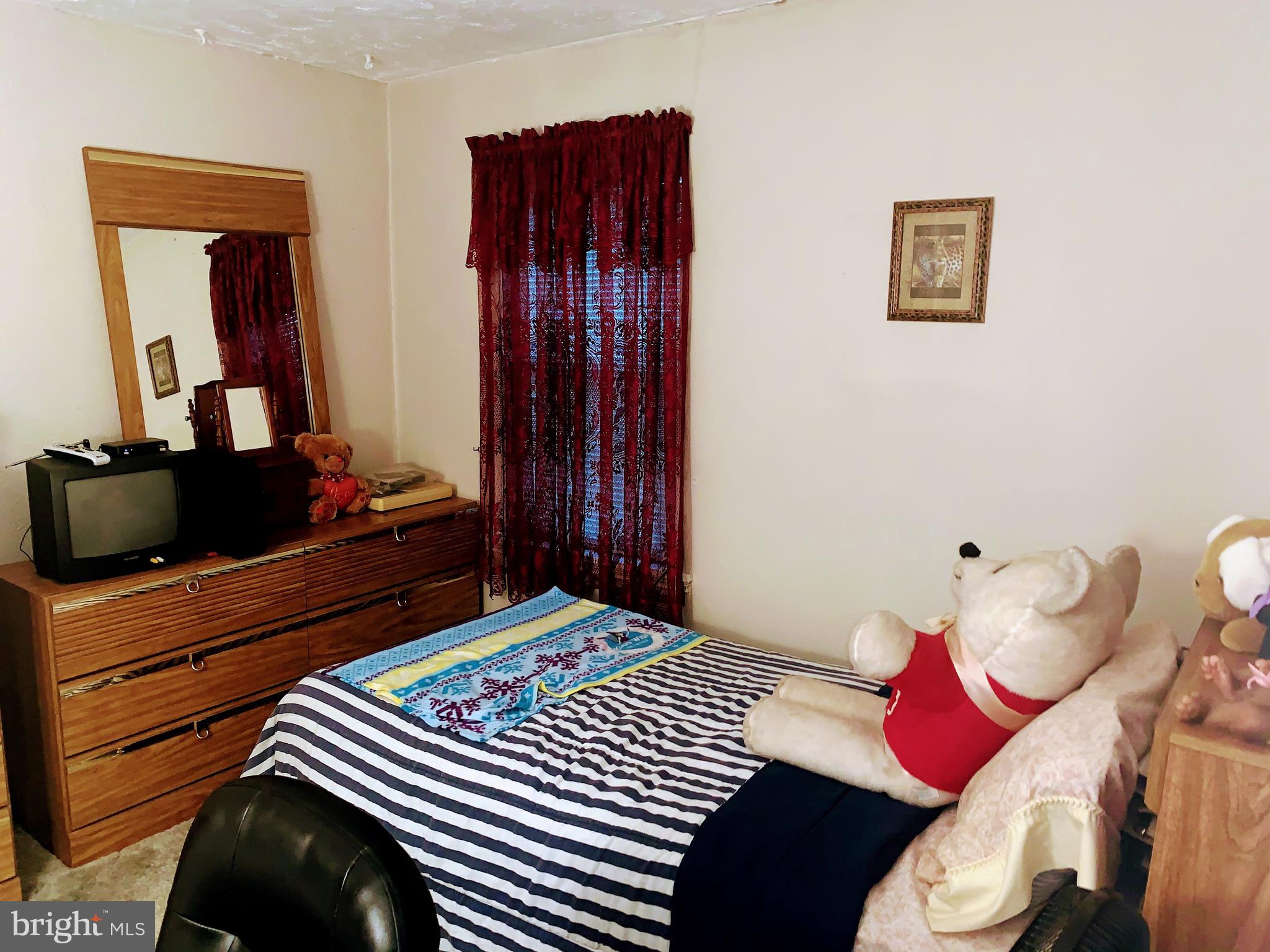 1041 Ironside Road Camden, NJ 08104 - Photo 25 of 40 Gallery Image 25