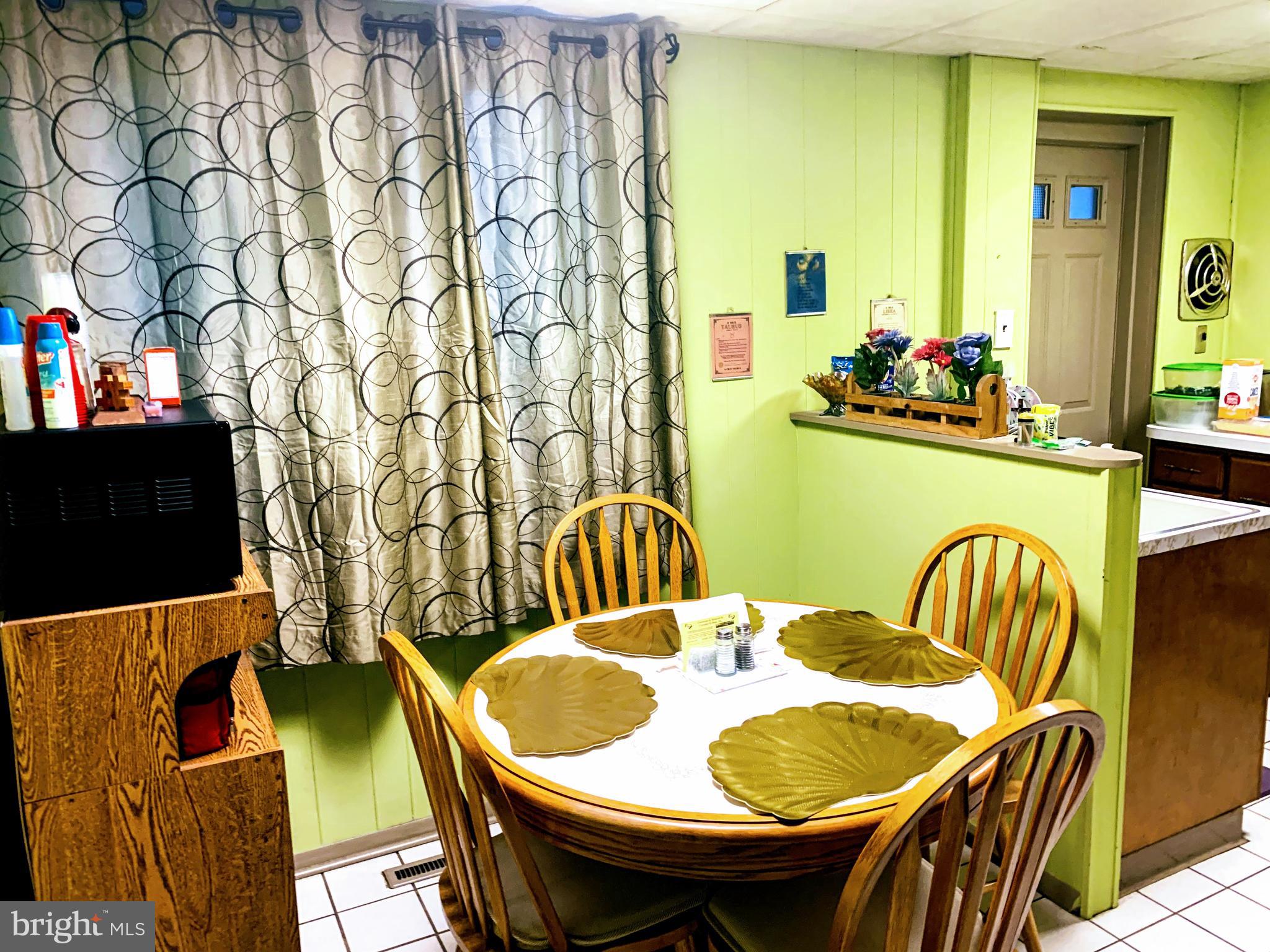 1041 Ironside Road Camden, NJ 08104 - Photo 8 of 40 Gallery Image 8