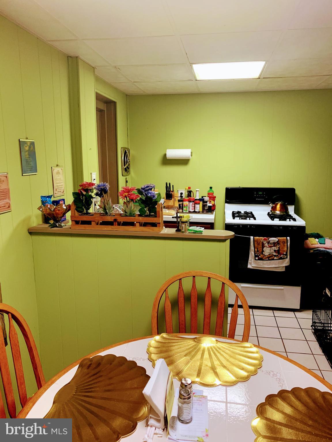 1041 Ironside Road Camden, NJ 08104 - Photo 10 of 40 Gallery Image 10