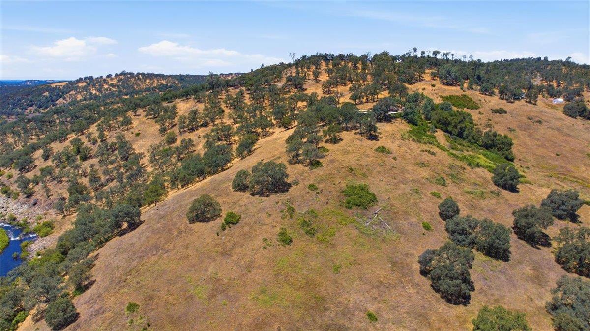 7265 Dragon Point Road Shingle Springs, CA 95682 - Photo 7 of 11 a view of a city