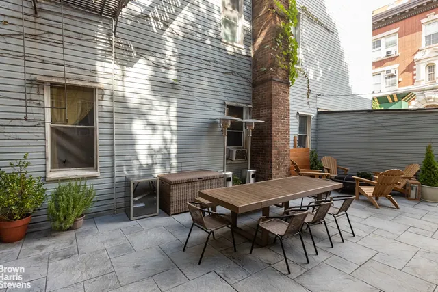 $2,850,000 | 317 Manhattan Avenue | Williamsburg