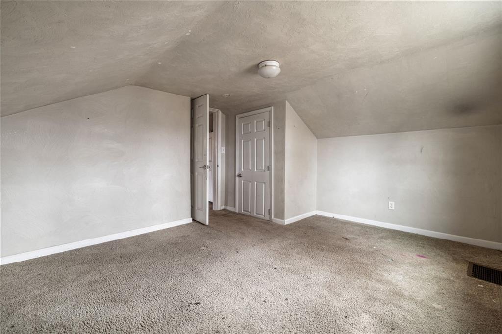 10 Welsh Way Pittsburgh, PA 15203 - Photo 20 of 46 a view of an empty room