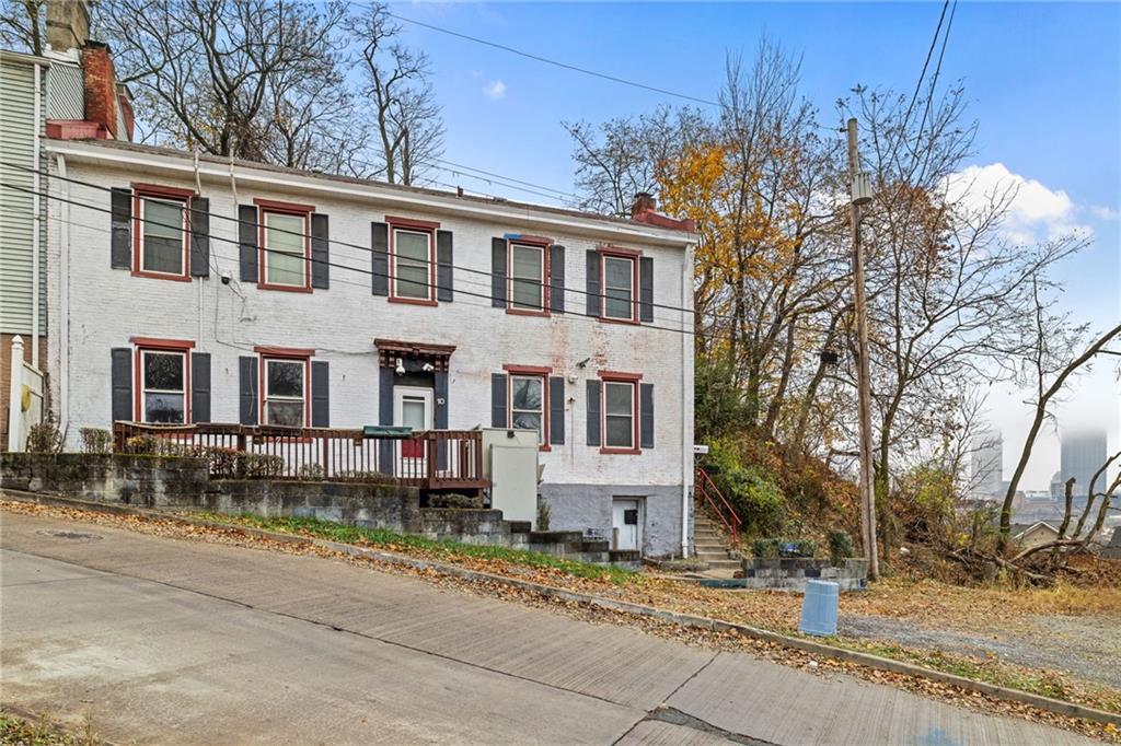 10 Welsh Way Pittsburgh, PA 15203 - Photo 26 of 46 a front view of a house with a yard