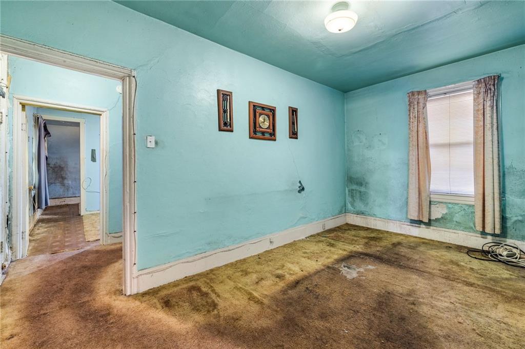 10 Welsh Way Pittsburgh, PA 15203 - Photo 42 of 46 a view of a room with a large window