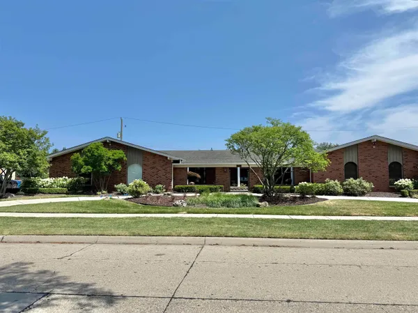 $574,000 | 32044 Vegas Drive, Warren, MI 48093