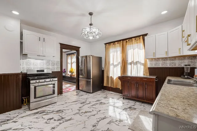 $1,400 | 166 Grey Street, Buffalo, NY 14211