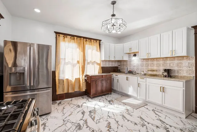 $1,400 | 166 Grey Street, Buffalo, NY 14211