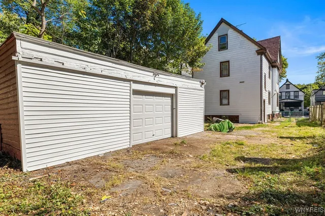 $1,400 | 166 Grey Street, Buffalo, NY 14211