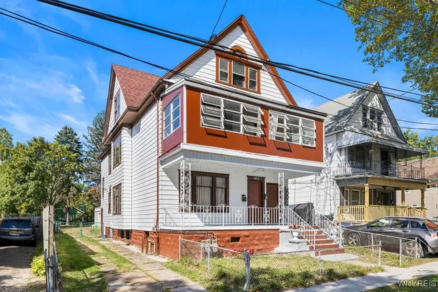 $1,400 | 166 Grey Street, Buffalo, NY 14211