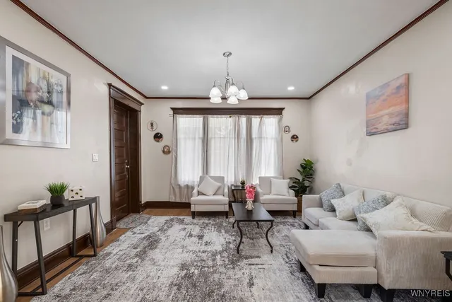 $1,400 | 166 Grey Street, Buffalo, NY 14211