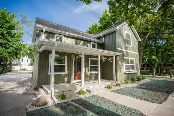 $349,900 | 620 South Lansing Street, Mount Pleasant, MI 48858
