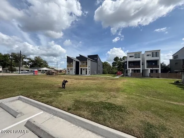 $2,500 | 1120 South Washington Street, Unit A, Lafayette, LA 70501