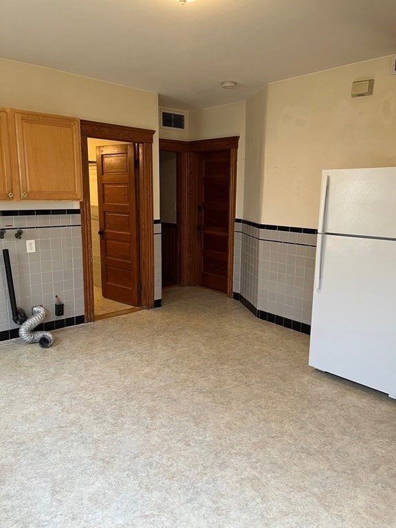 19 Tatman Street Worcester, MA 01607 - Photo 3 of 30 Gallery Image 3
