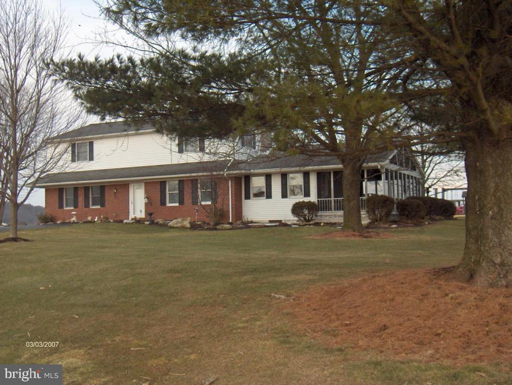 121 Blank Road Gap, PA 17527 - Photo 2 of 7