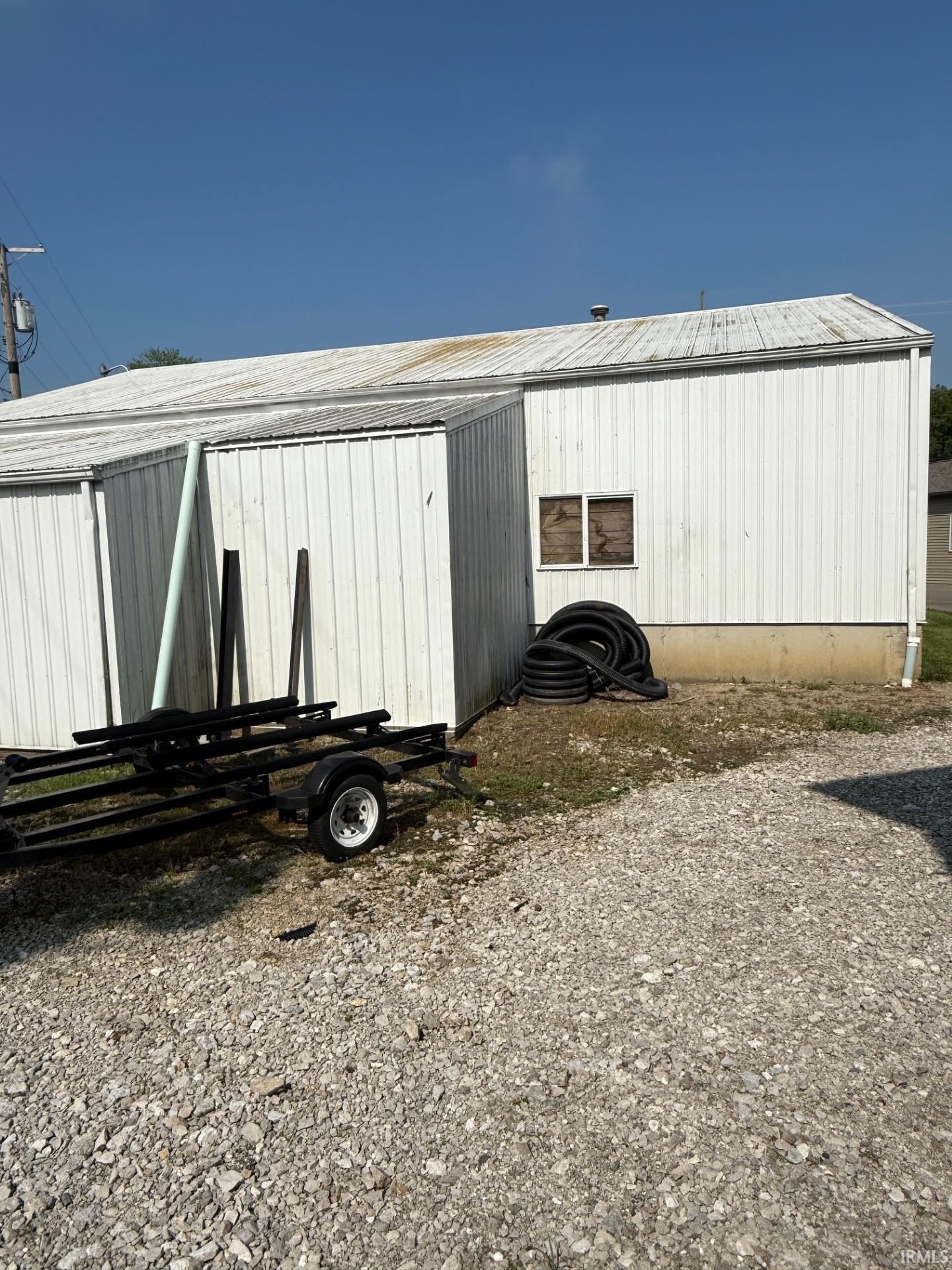 17315 Antwerp Road Harlan, IN 46743 - Photo 4 of 13 Gallery Image 4