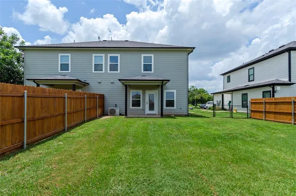 $1,995,000 | 114 Ash Street, Paradise, TX 76073