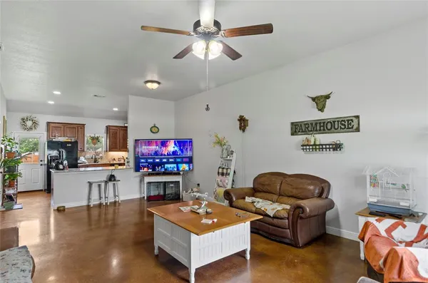 $1,995,000 | 114 Ash Street, Paradise, TX 76073