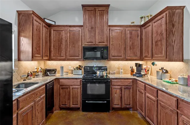 $1,995,000 | 114 Ash Street, Paradise, TX 76073