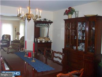 3719 Wilhelm Road Hellertown, PA 18055 - Photo 4 of 12 Dining Room