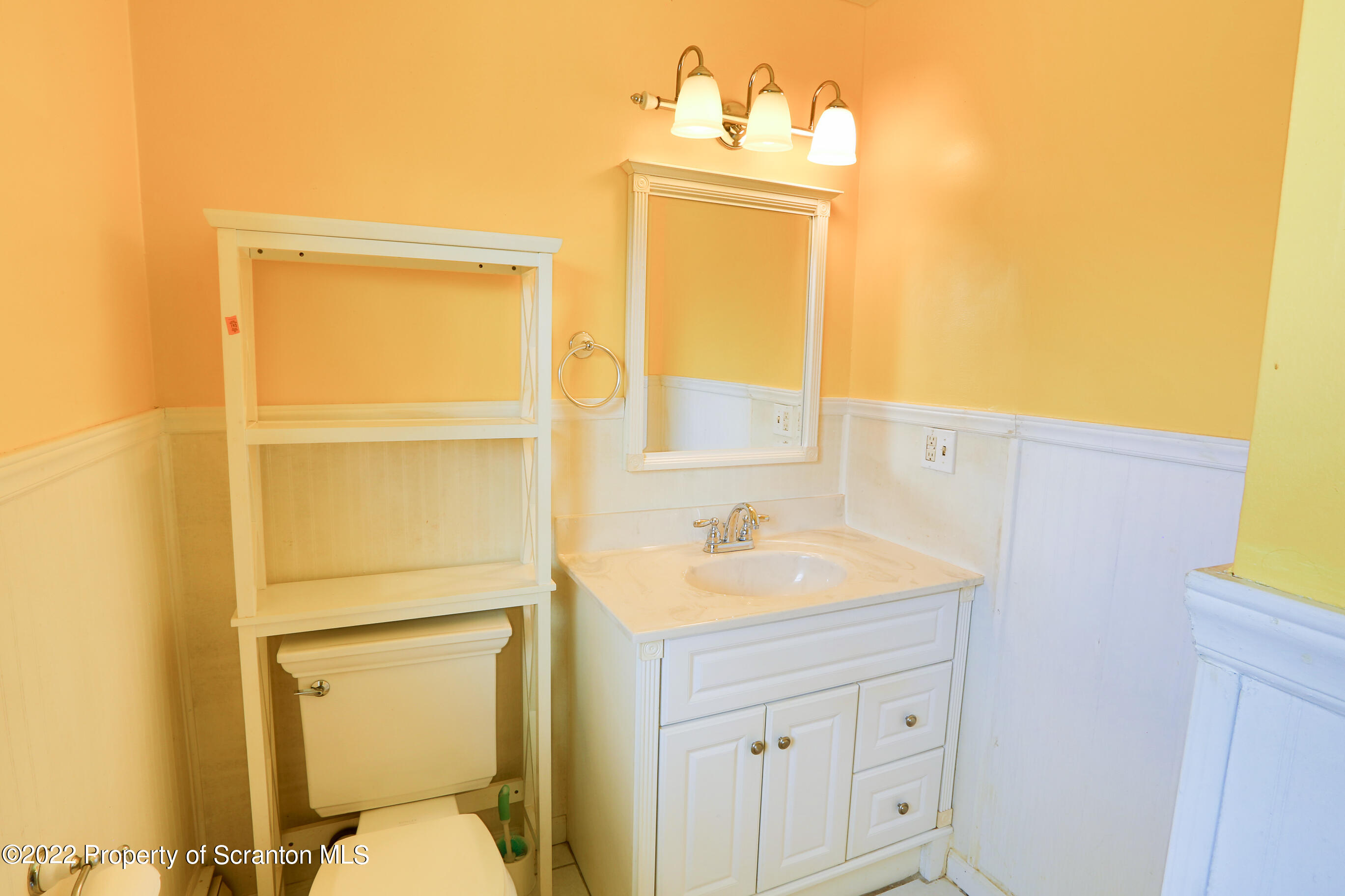 2725 Scott Road Mountain Top, PA 18707 - Photo 16 of 50 Gallery Image 16