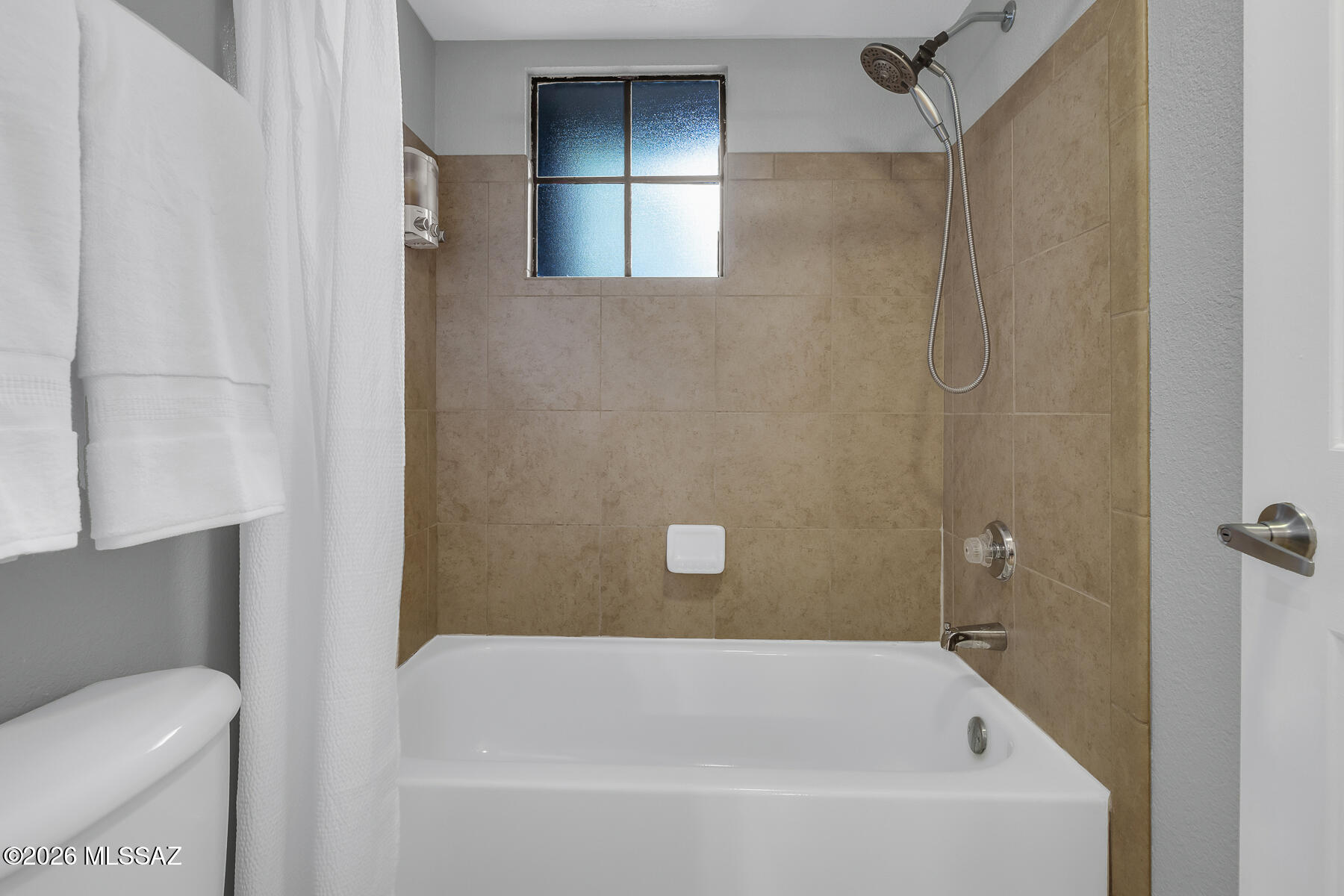 5855 North Kolb Road, Unit 1102 Tucson, AZ 85750 - Photo 12 of 47 Primary Bath