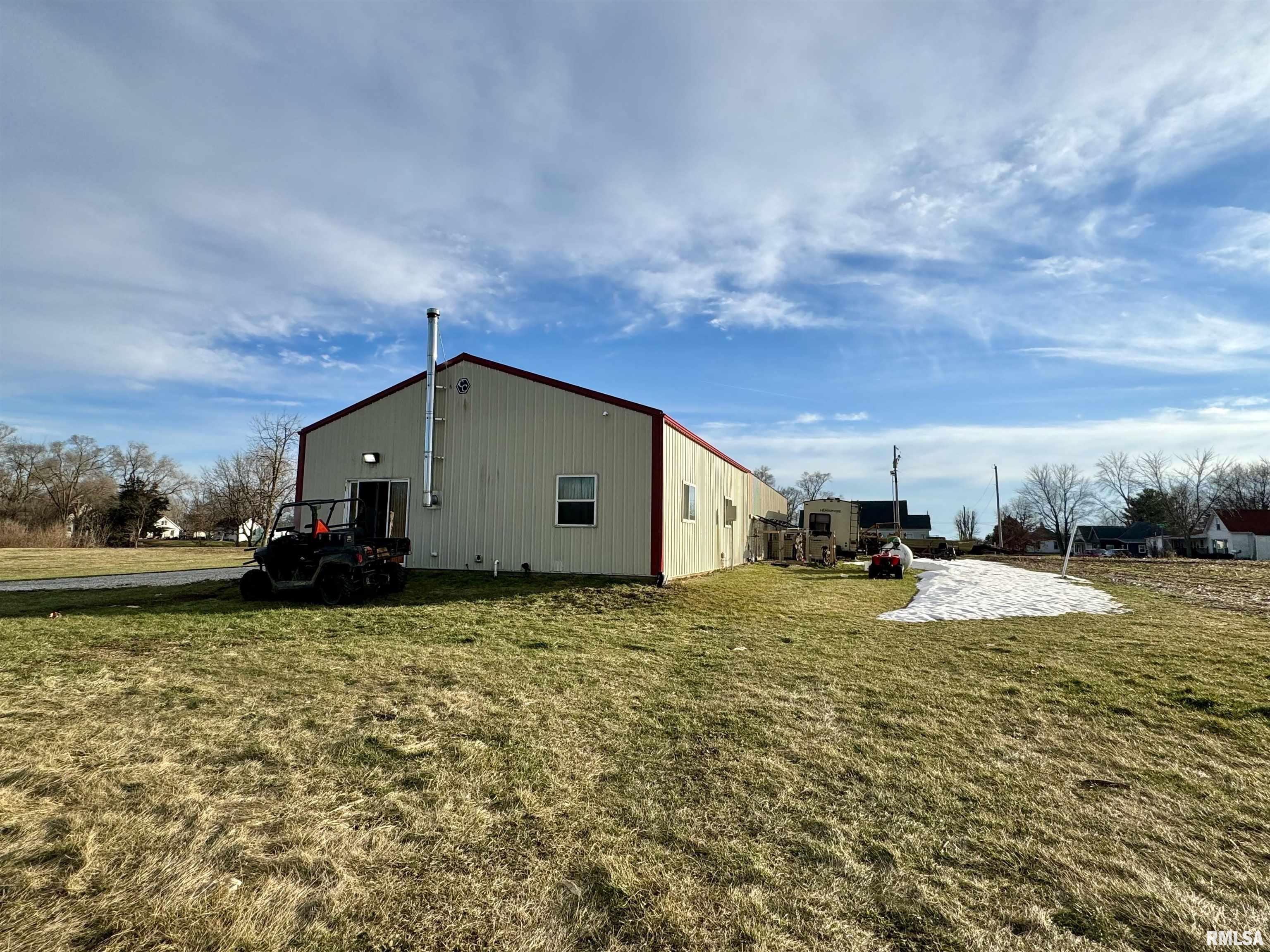 22082 East Brereton Road Canton, IL 61520 - Photo 3 of 31