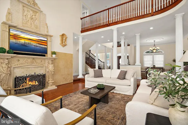 a bathroom with a toilet and a mirror