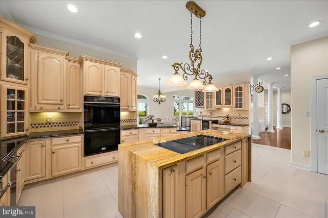 a en suite bathroom with a bathtub and window